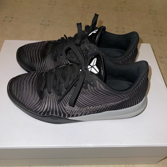 Nike Kobe Bryant Mambas - Picture 2 of 3